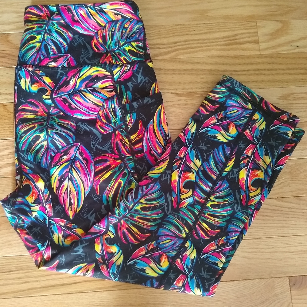 CVG Capris, medium,Tropic Like It's Hot
